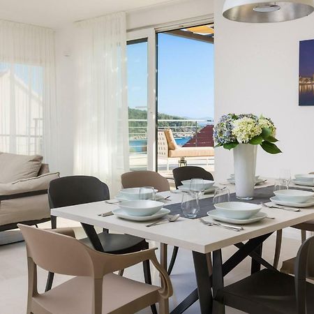 Luxury Villa Lucice View Milna  Bagian luar foto