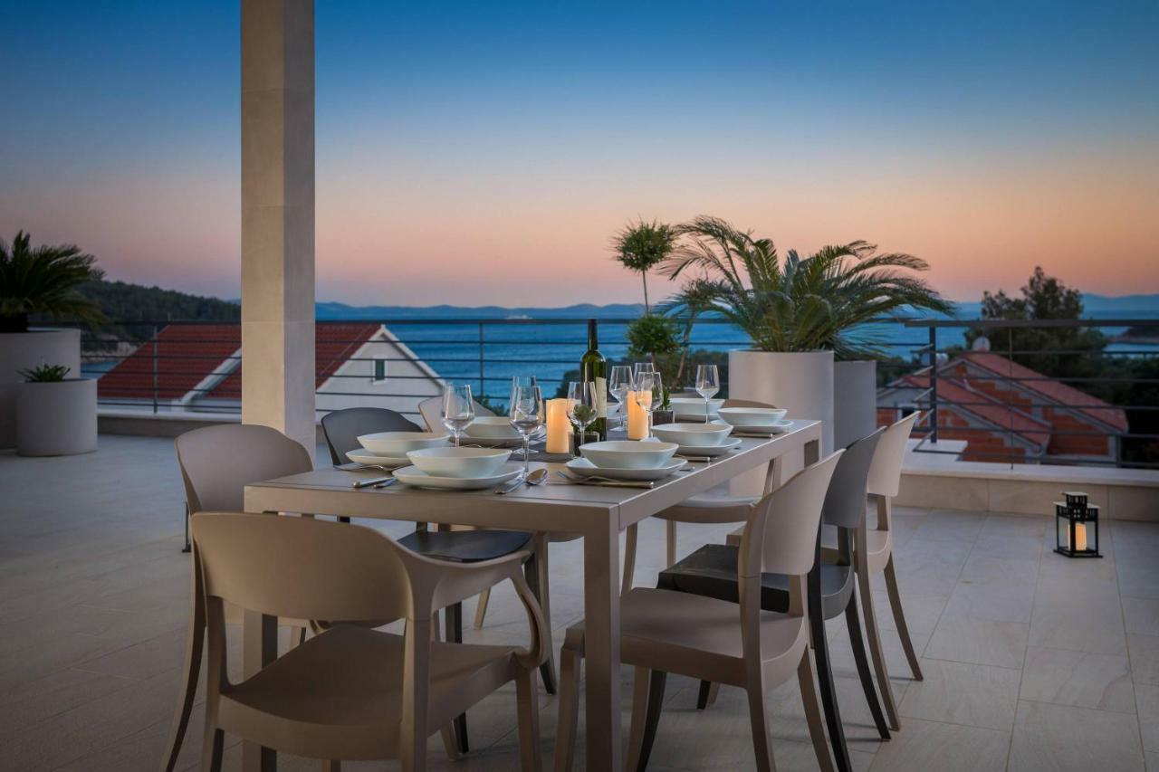 Luxury Villa Lucice View Milna  Bagian luar foto
