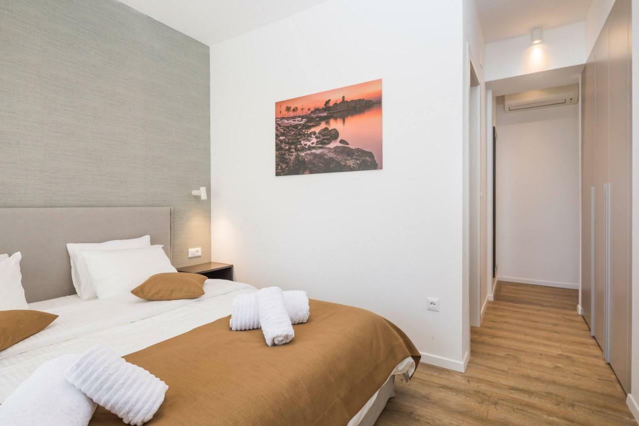 Luxury Villa Lucice View Milna  Bagian luar foto
