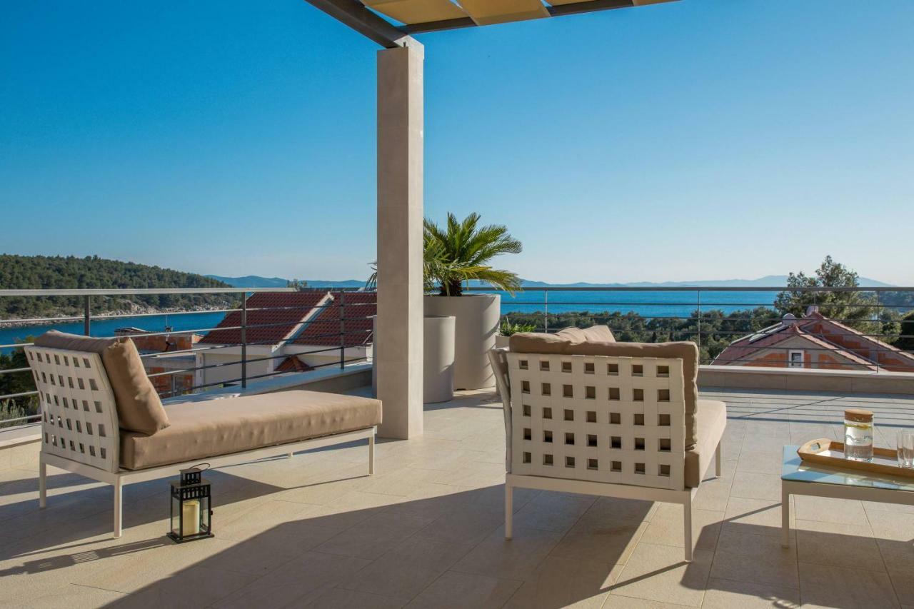 Luxury Villa Lucice View Milna  Bagian luar foto